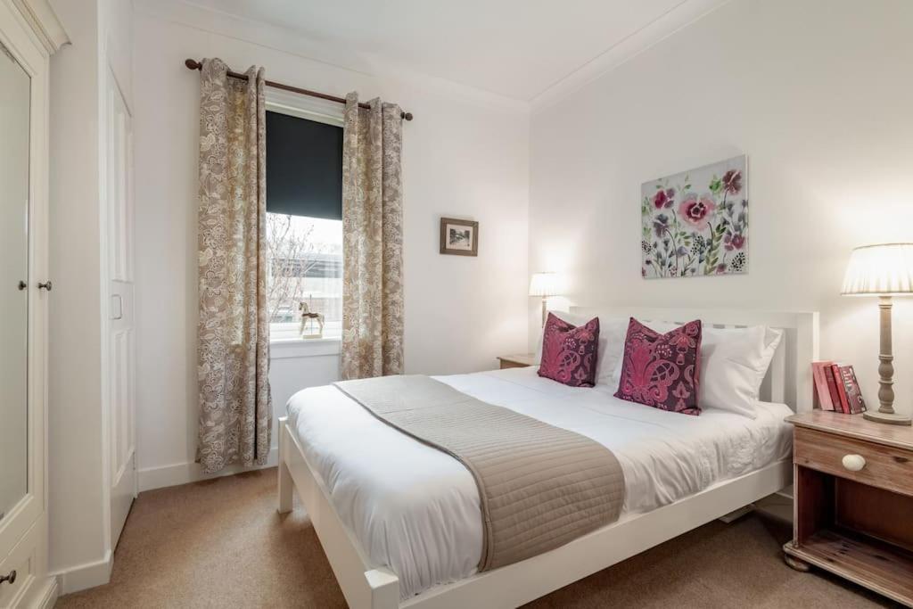 Heather Cottage, 2 Bedroom In 크리프 외부 사진