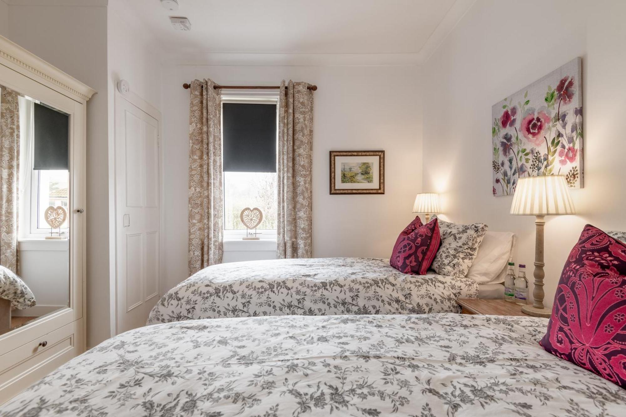 Heather Cottage, 2 Bedroom In 크리프 외부 사진